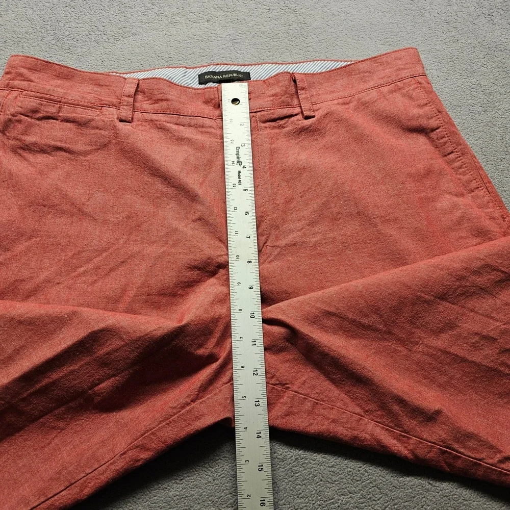 Banana Republic Chino Shorts Mens 36 Red Cotton Summer Casual 950998-01